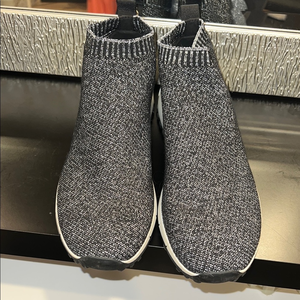 Jimmy Choo women’s Stylish Black and silver Knit Sneakers